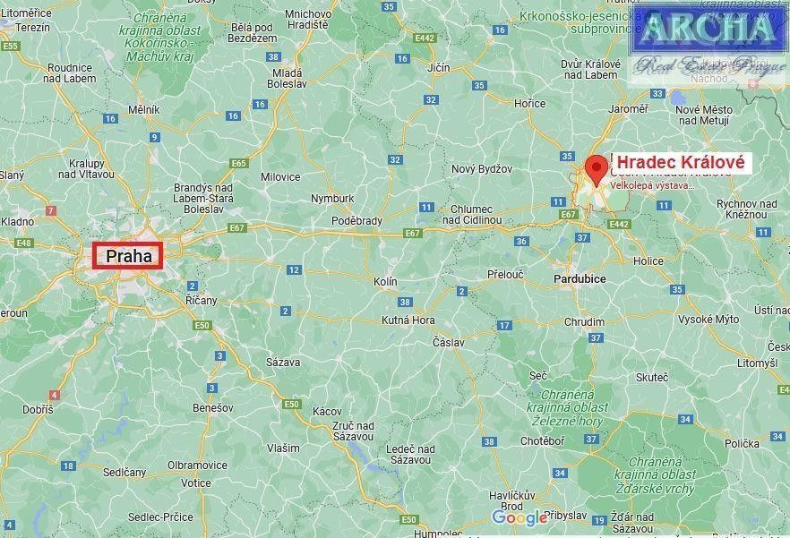 Pronájem kancelář - Gočárova třída, Hradec Králové, 20 m²