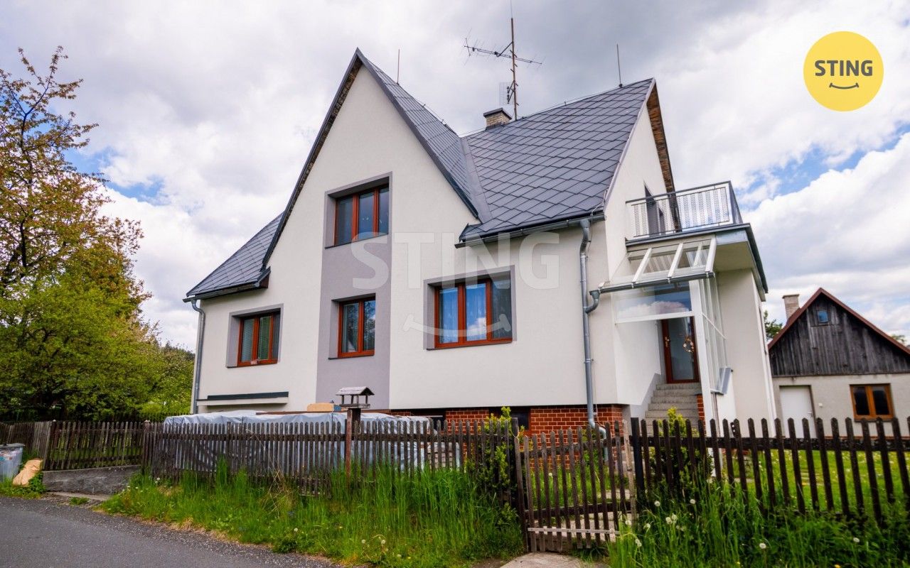 Rodinné domy, Dlouhá, Stará Ves, 240 m² - 1
