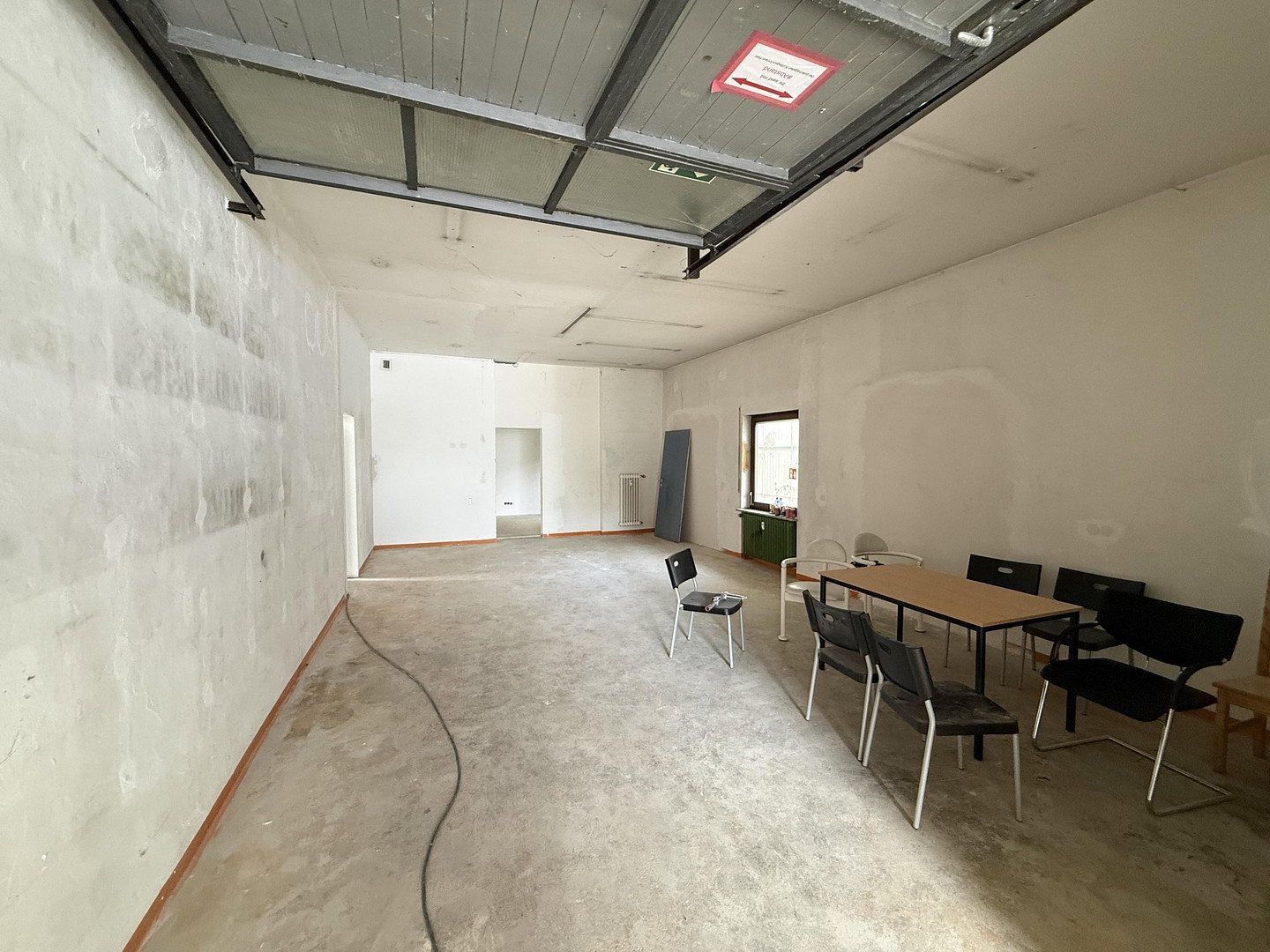 Pronájem obchodní prostory - , Bádensko-Württembersko, 230 m² - 5
