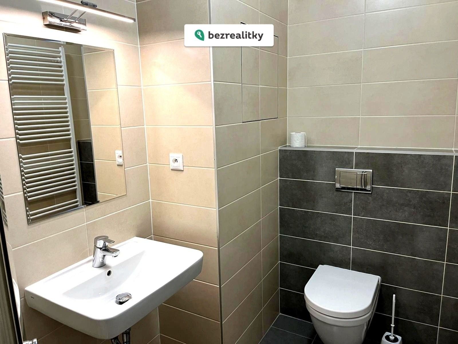 Prodej byt 1+kk - Edvarda Beneše 337, Olomouc, 27 m²