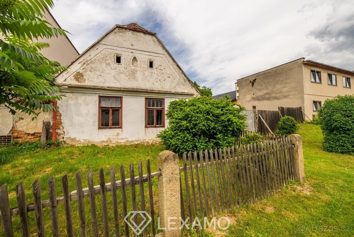 Rodinné domy, Lesonice, 675 44