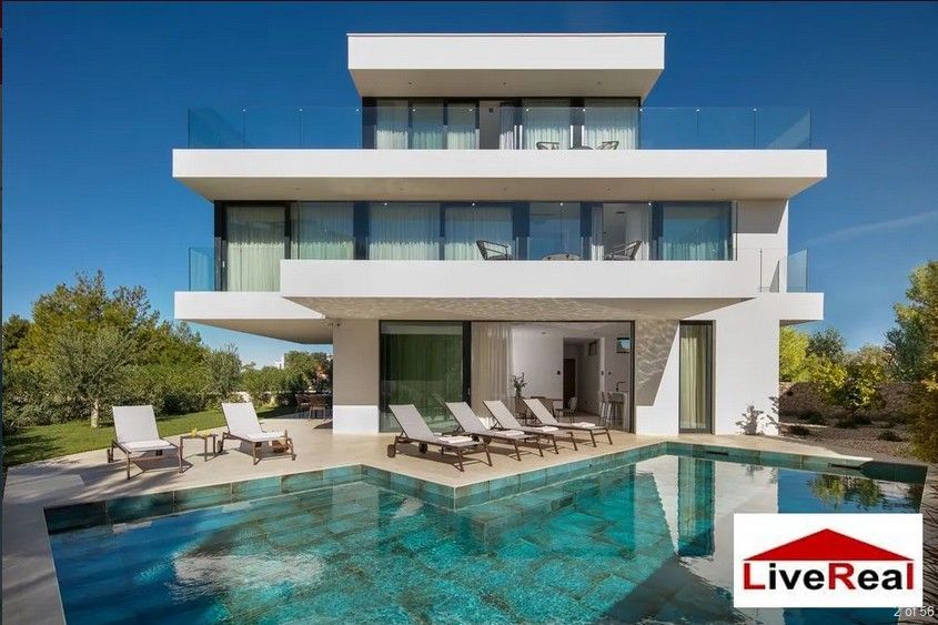 Prodej rodinný dům - 987 66, Zahraničí