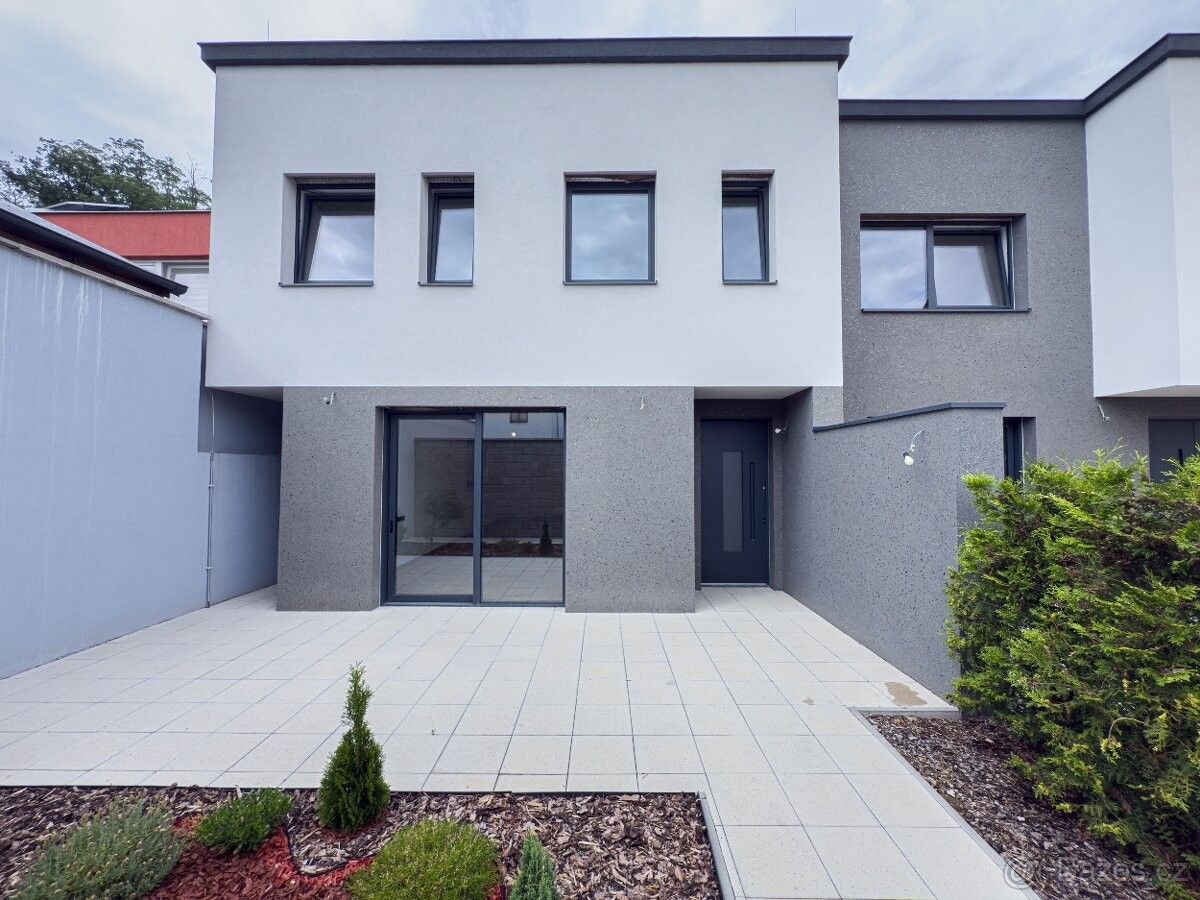 Rodinné domy, Praha, 198 00