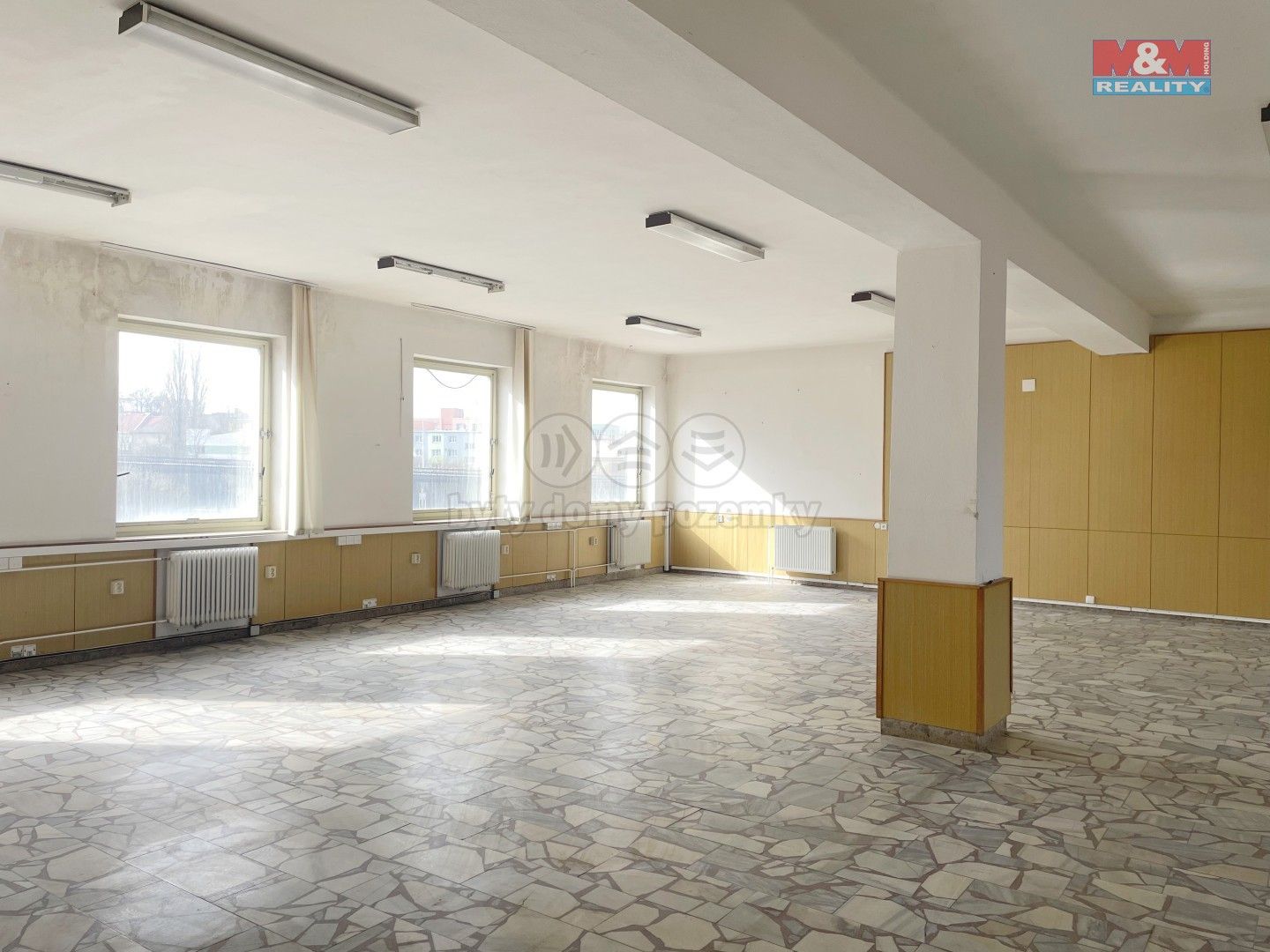 Pronájem sklad - U Nádraží, Jindřichův Hradec, 217 m²