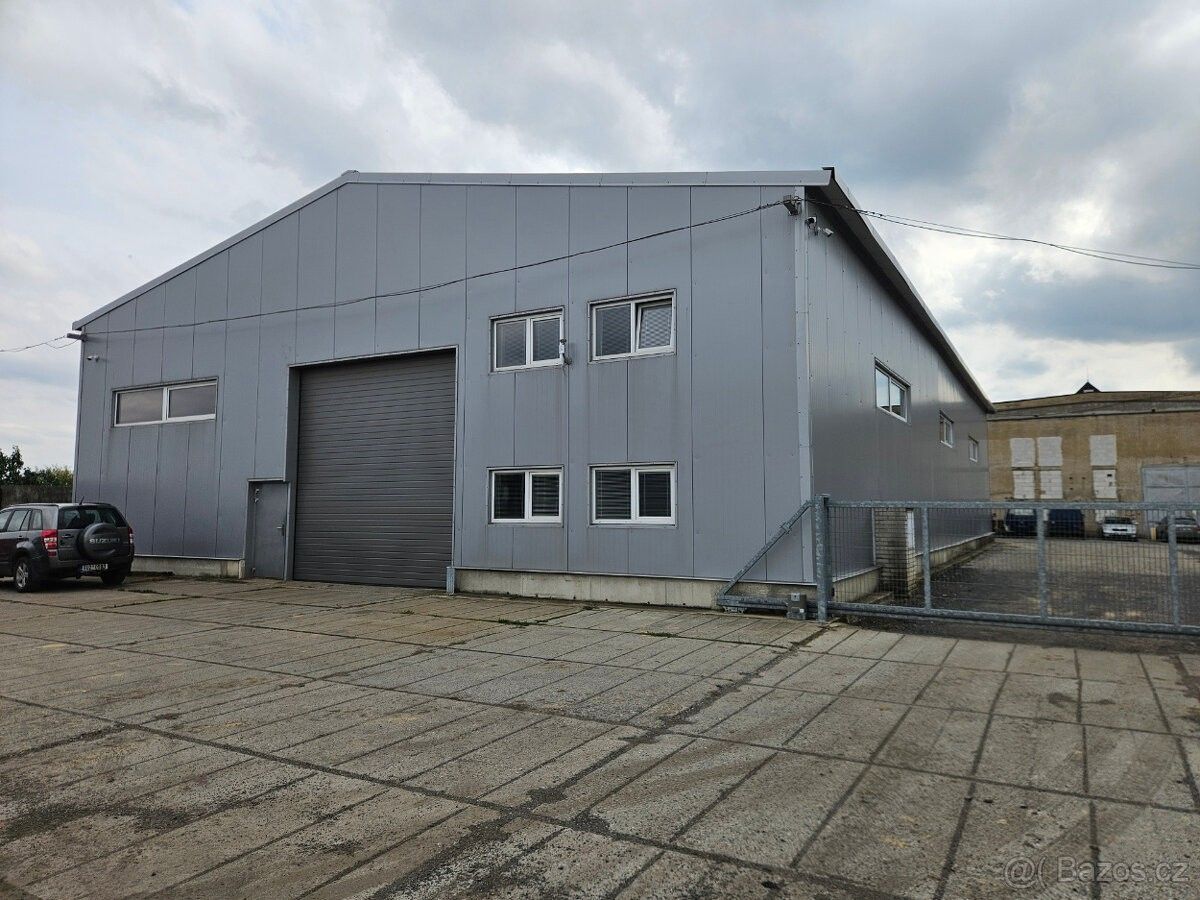 Sklady, Slaný, 274 01