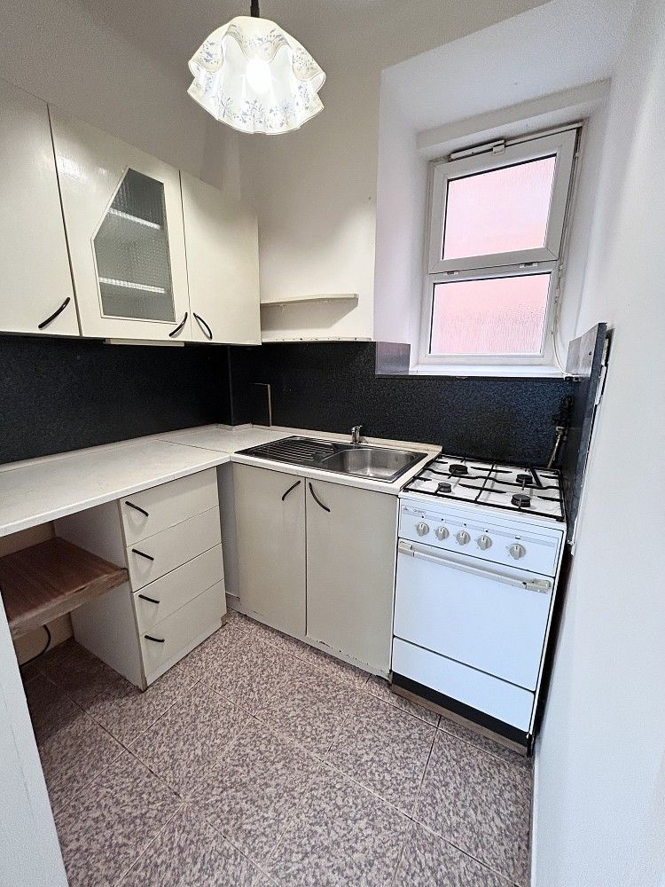 Prodej byt 1+1 - Baranova, Praha 3 - Žižkov, 31 m² - 5