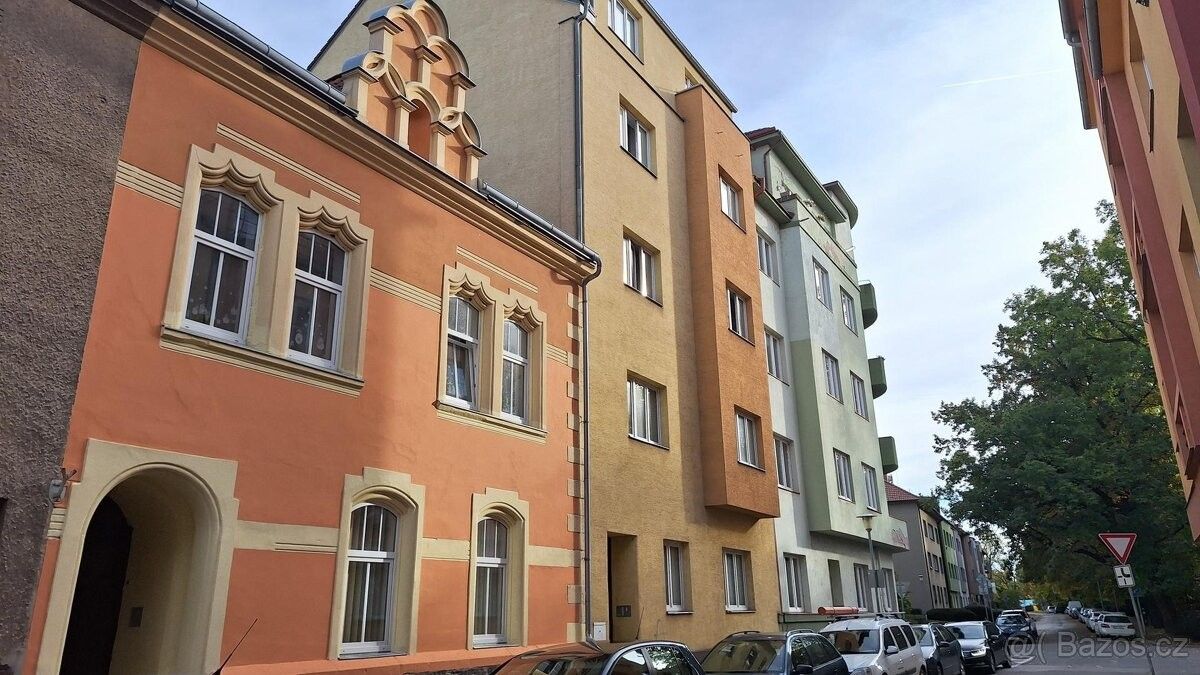 Rodinné domy, Pardubice, 530 03