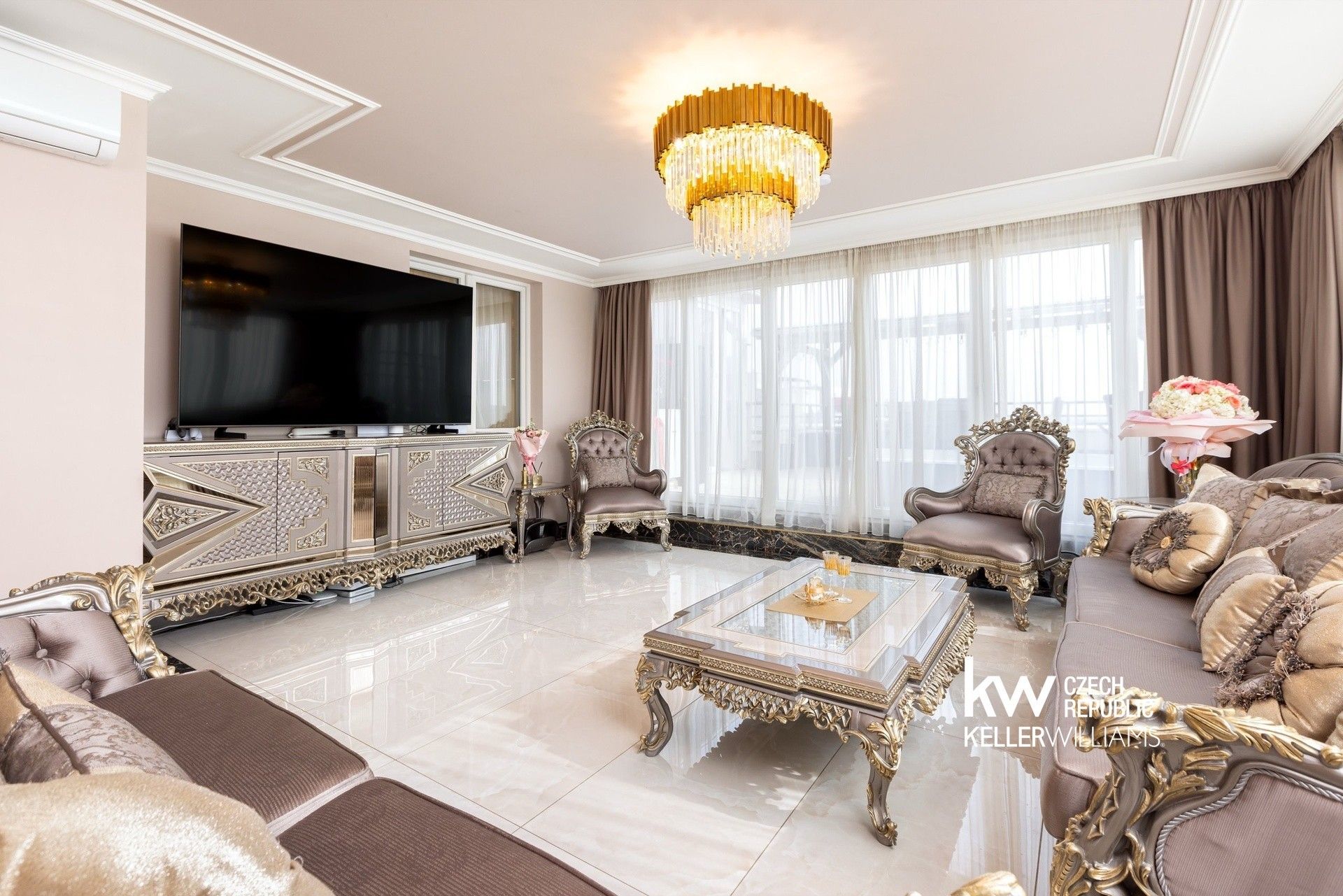Byt 4+kk · 183 m² · Davidovičova  , Praha Kyje - 3