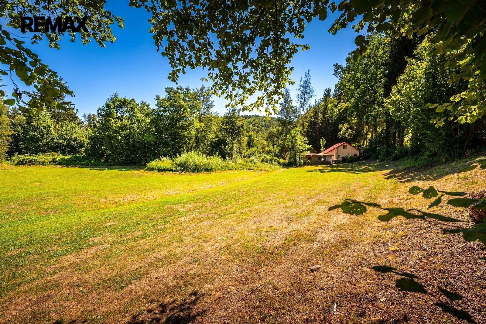 Zahrada · 1 001 m² · Český Krumlov - 4