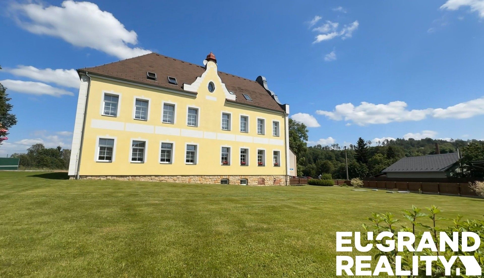 Prodej ubytovací zařízení - Mikulášovice, 700 m²