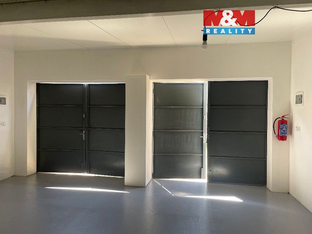 Sklady, Štefánikova, Kopřivnice, 44 m²