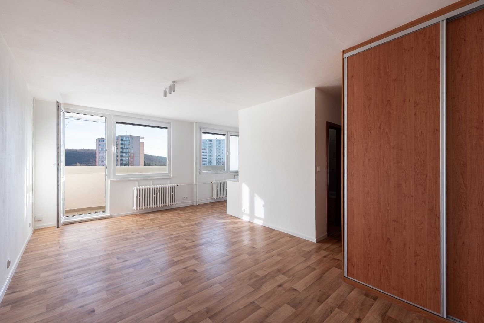 Pronájem byt 1+1 - Štúrova, Praha, 43 m²