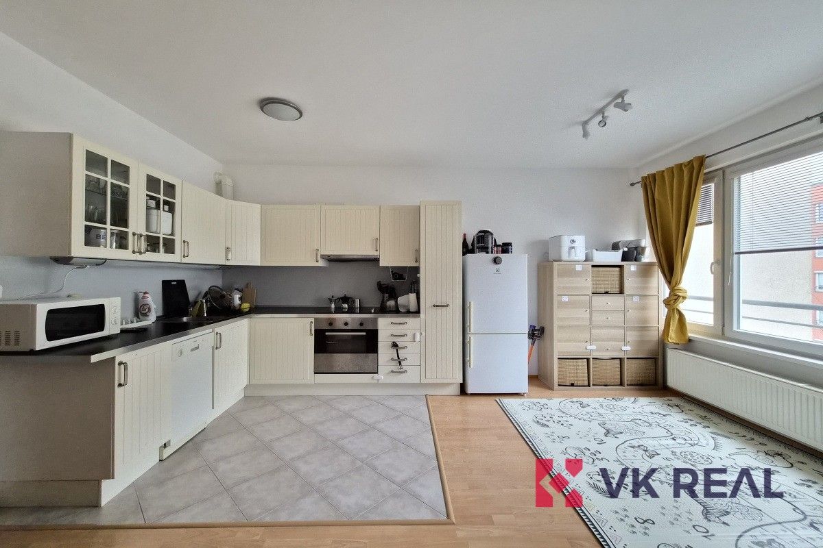 Pronájem byt 2+kk - Míšovická, Praha, 57 m²