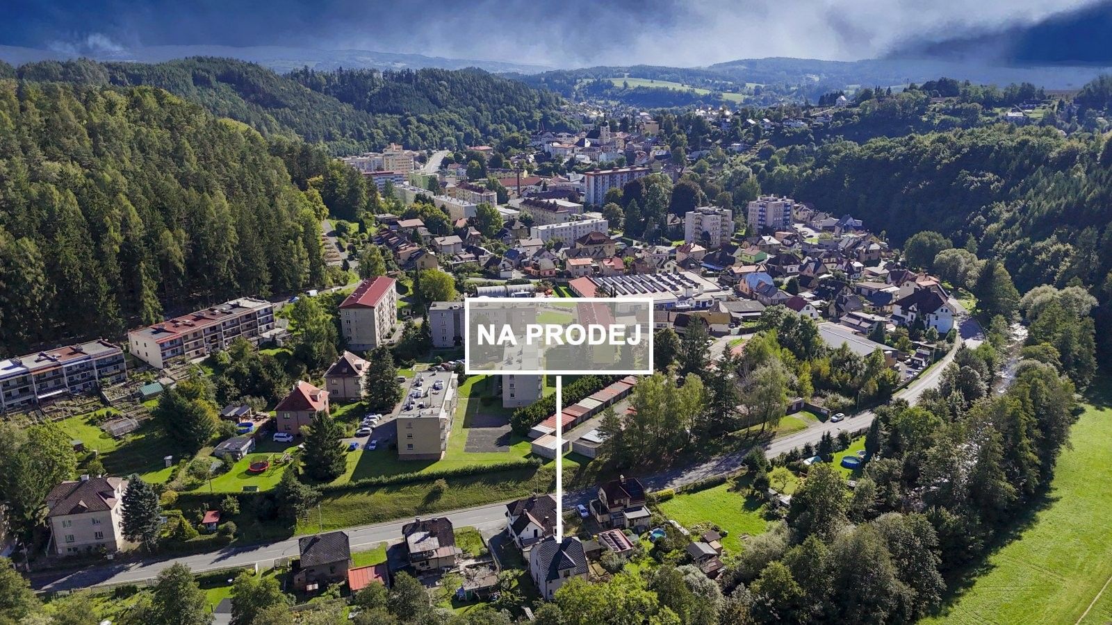 Prodej rodinný dům - Na Veselce, Úpice, 175 m²