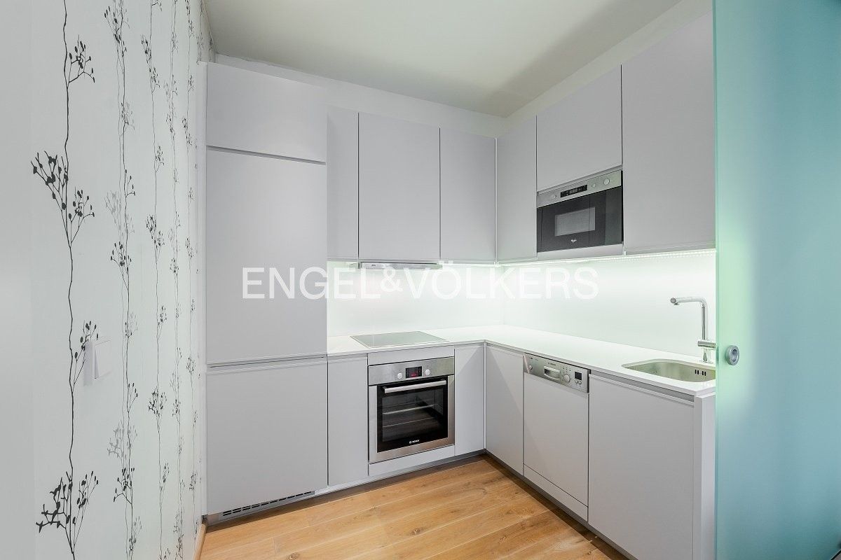 Pronájem byt 2+kk - Terronská, Praha, 55 m²