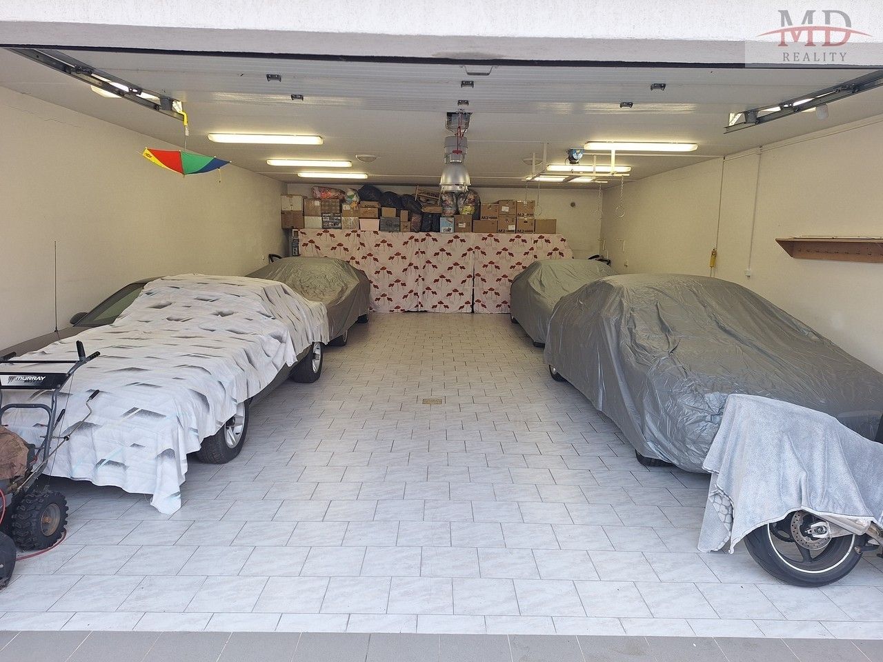 Prodej garáž - Chlumecká, Chlumec, 105 m²