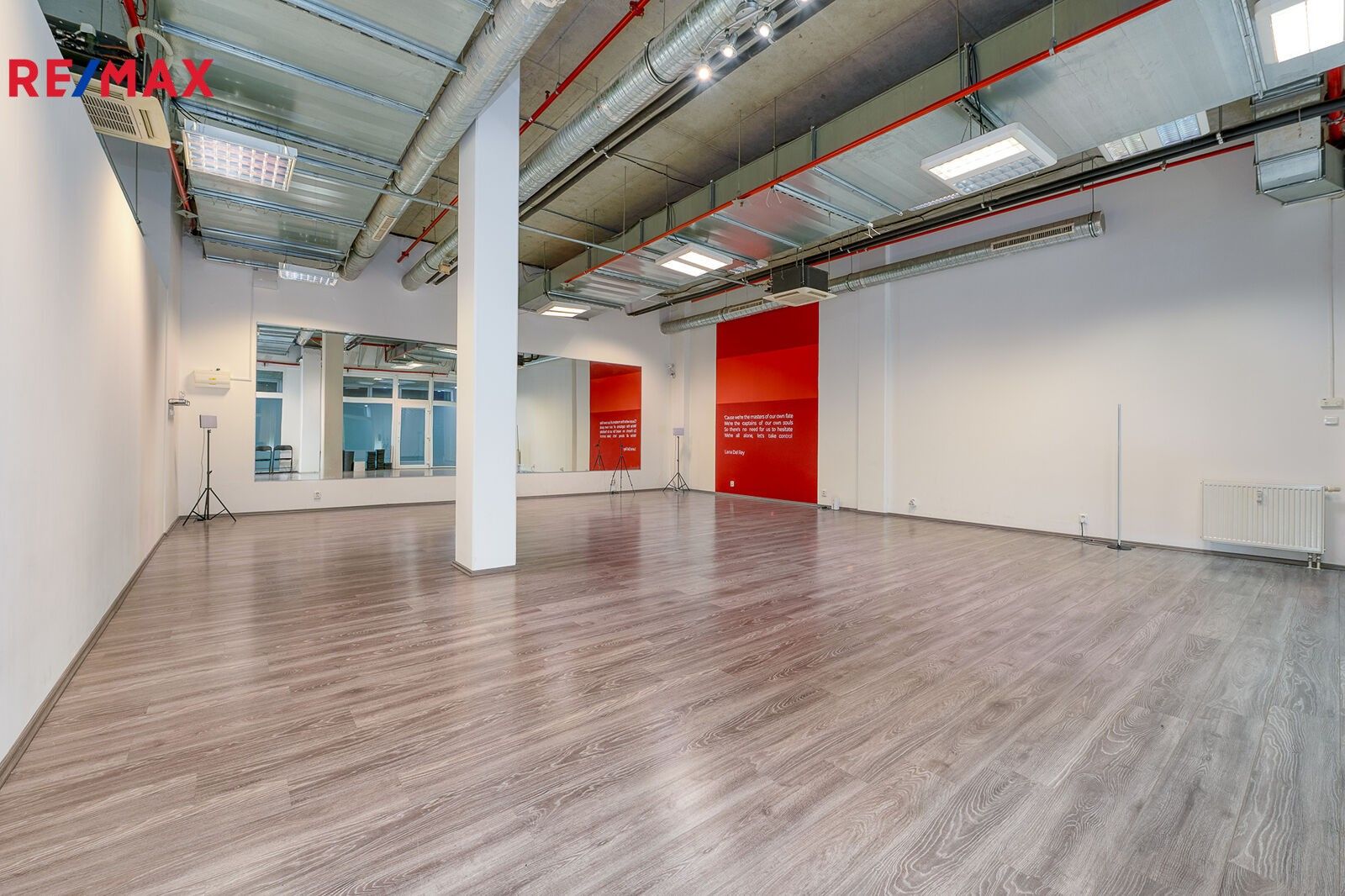 Obchodní prostory, Sluneční náměstí, Praha, 109 m²