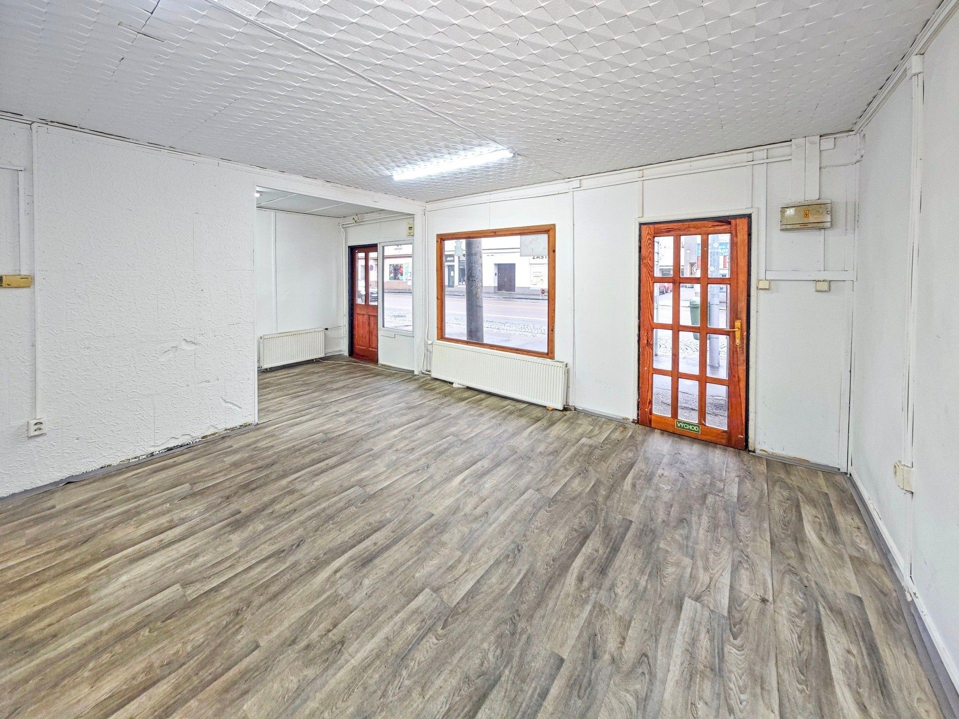 Obchodní prostory, Jana Palacha 234, Pardubice, 31 m²