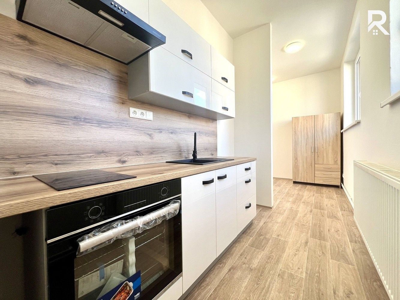 Pronájem byt 1+1 - Olomouc - Hodolany, Olomoucký kraj, 31 m² - 1