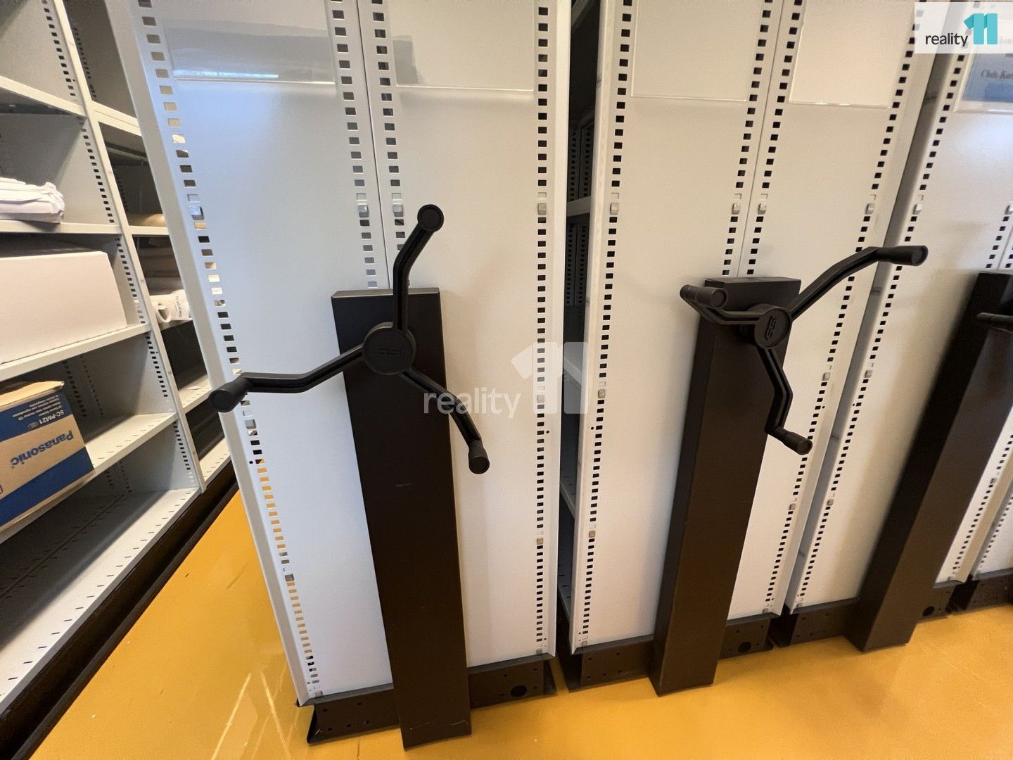 Pronájem obchodní prostory - Chebská, Karlovy Vary, 47 m²