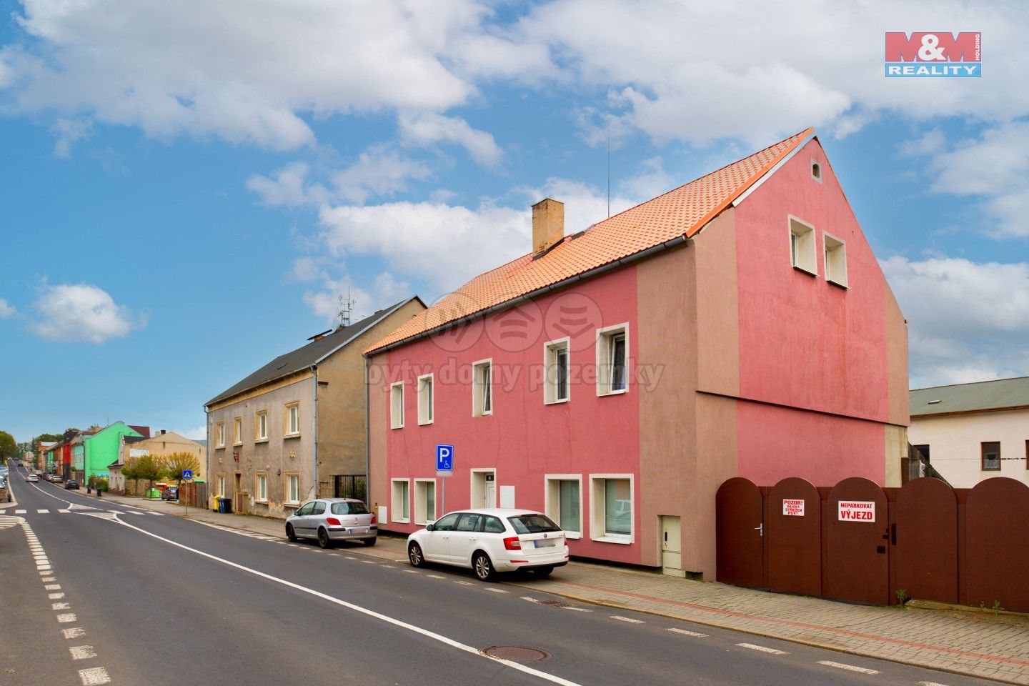 Rodinné domy, Osecká, Lom, 212 m²