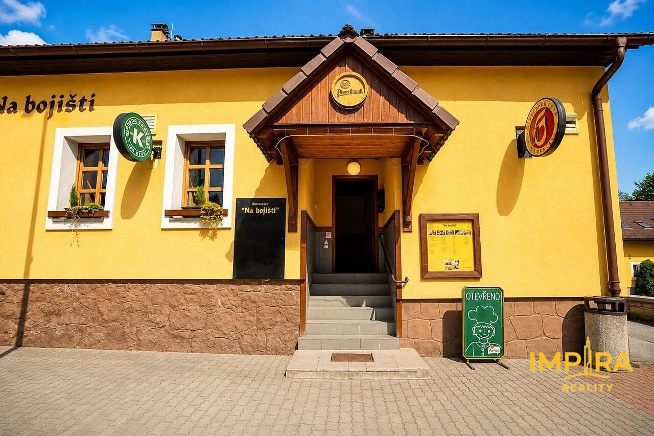 Rodinné domy, Hradecká, Nová Bystřice, okres Jindřichův Hradec, 430 m² - 2