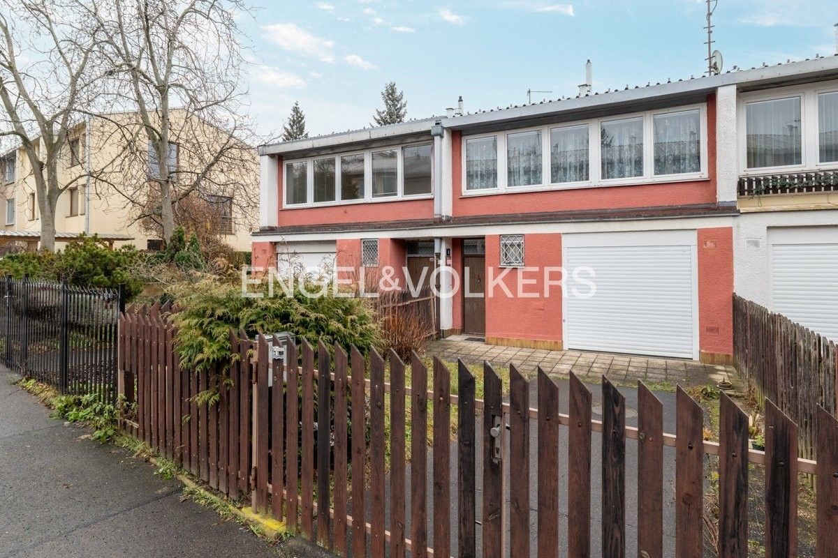 Rodinné domy, K ovčínu 1518, Praha, 159 m²