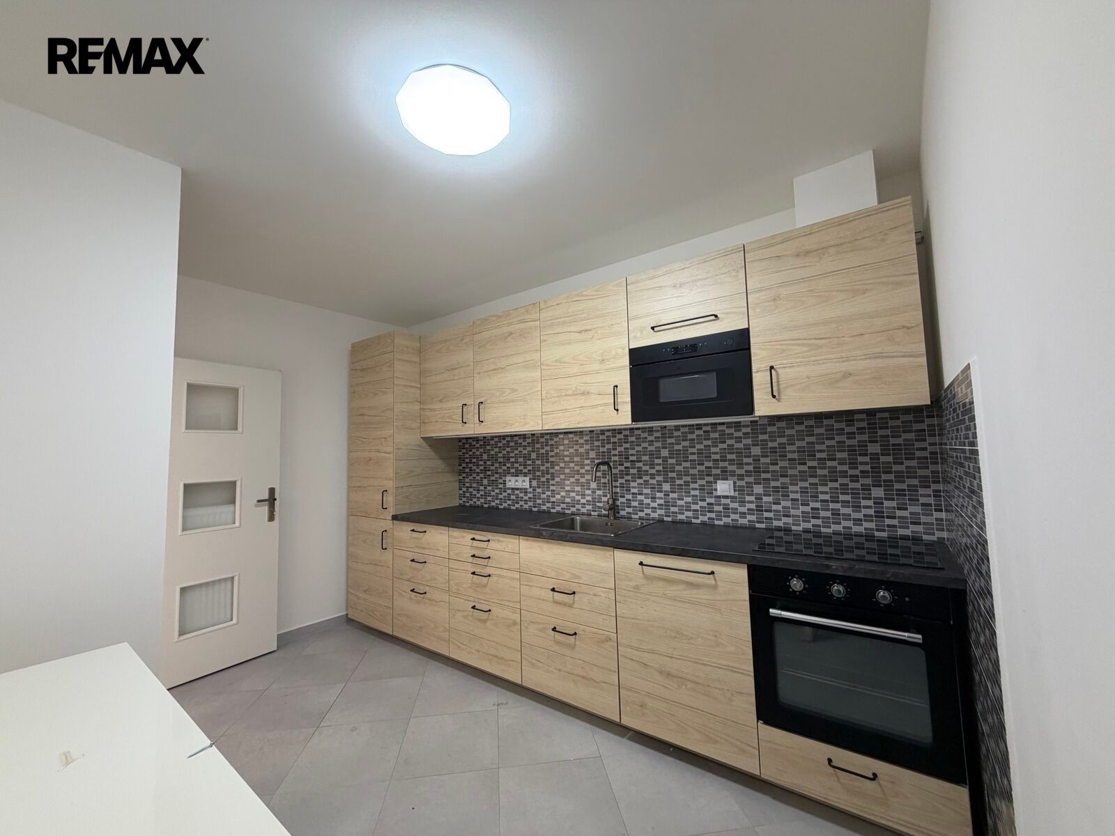 2+1, Na louži 258, Praha Vršovice, 66 m² - 1