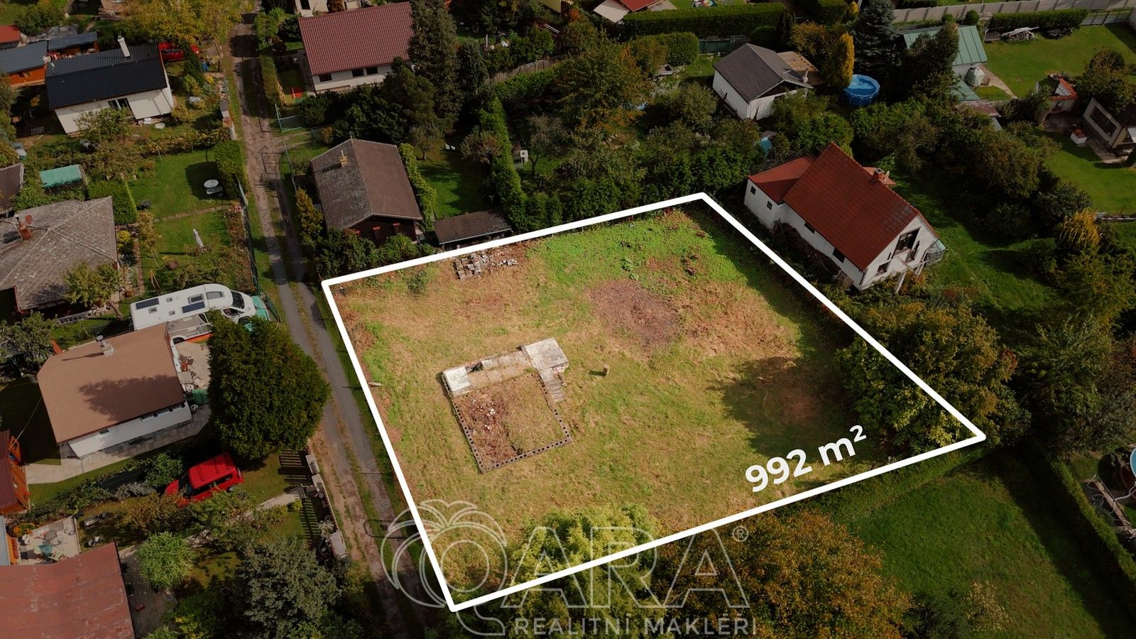 Pozemky pro bydlení, Káraný, 992 m²