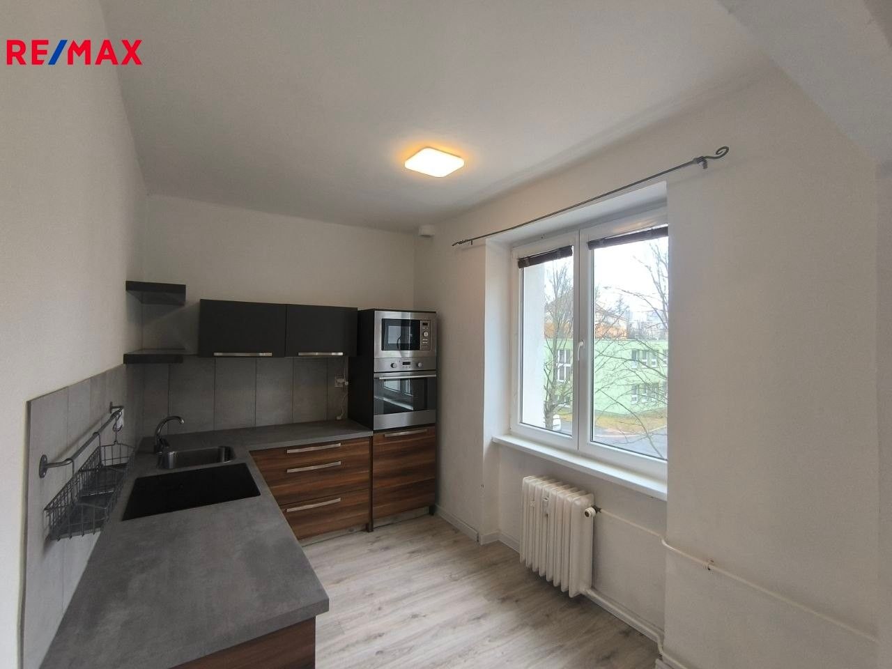 Pronájem byt 2+1 - Sokolovská 1584, Sokolov, 56 m²