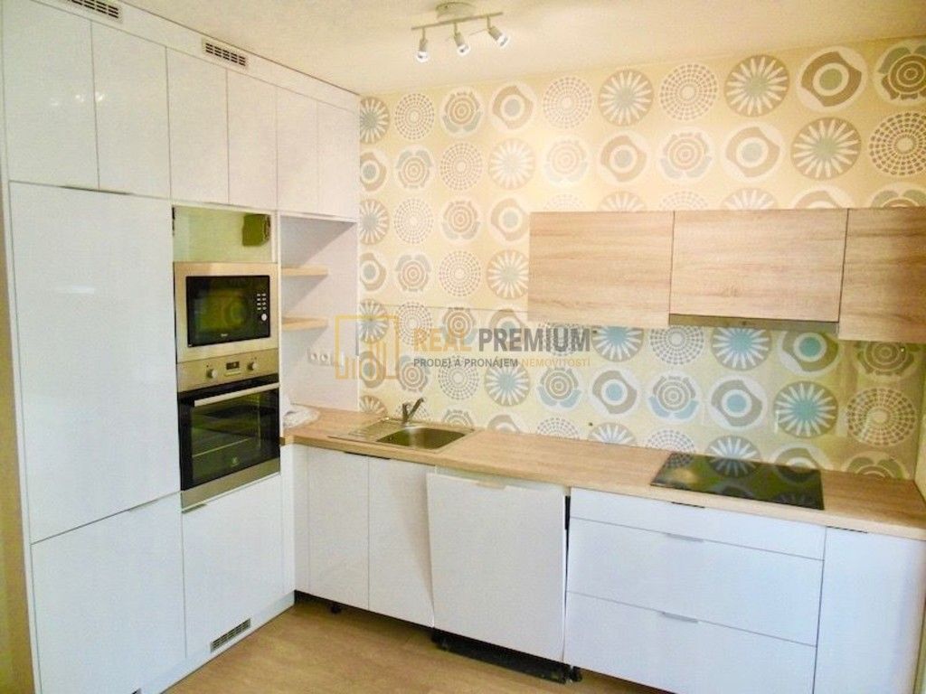 Pronájem byt 2+kk - Štěpnická, Uherské Hradiště, 46 m²