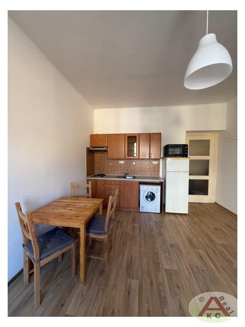 1+kk, Ke Krči, Praha, 30 m²