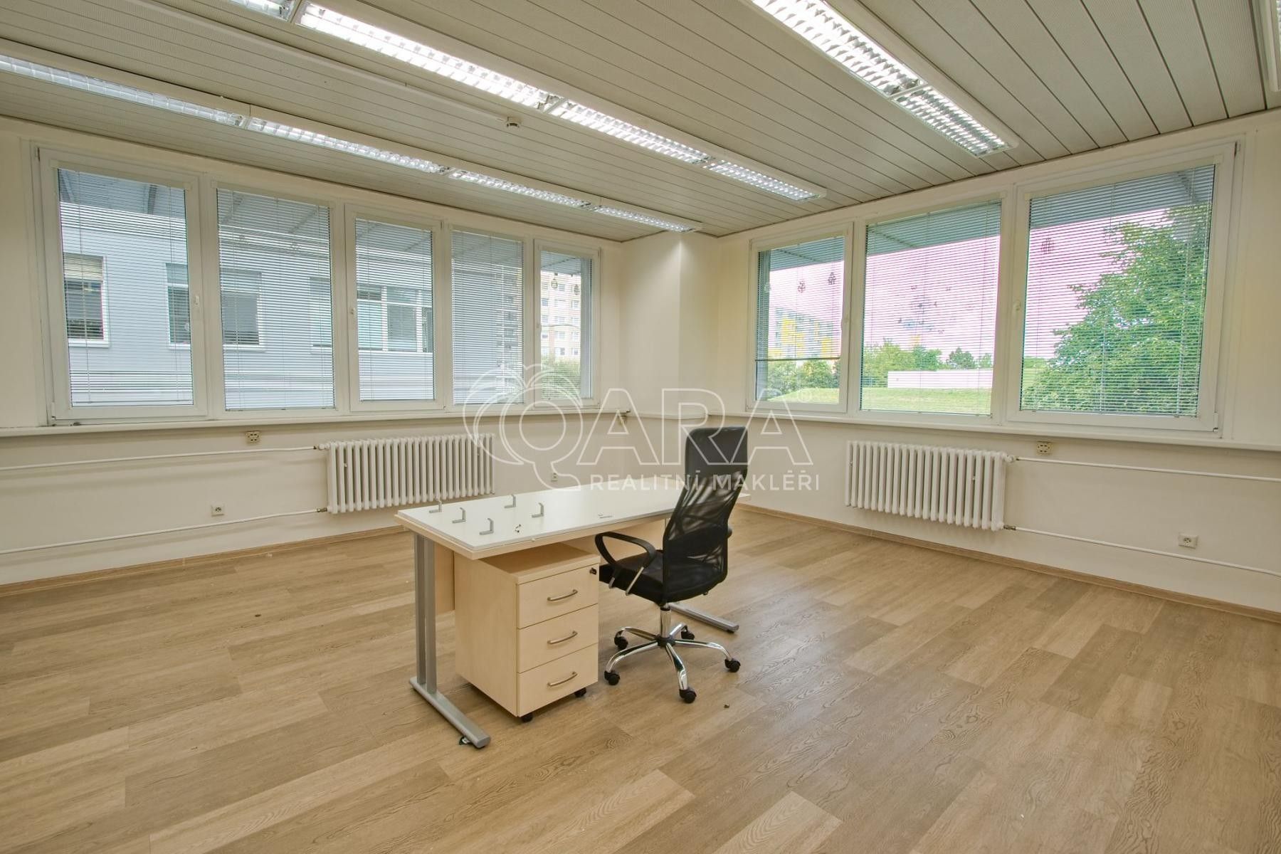 Kancelář · 650 m² · Roztylská  , Praha Chodov - 4