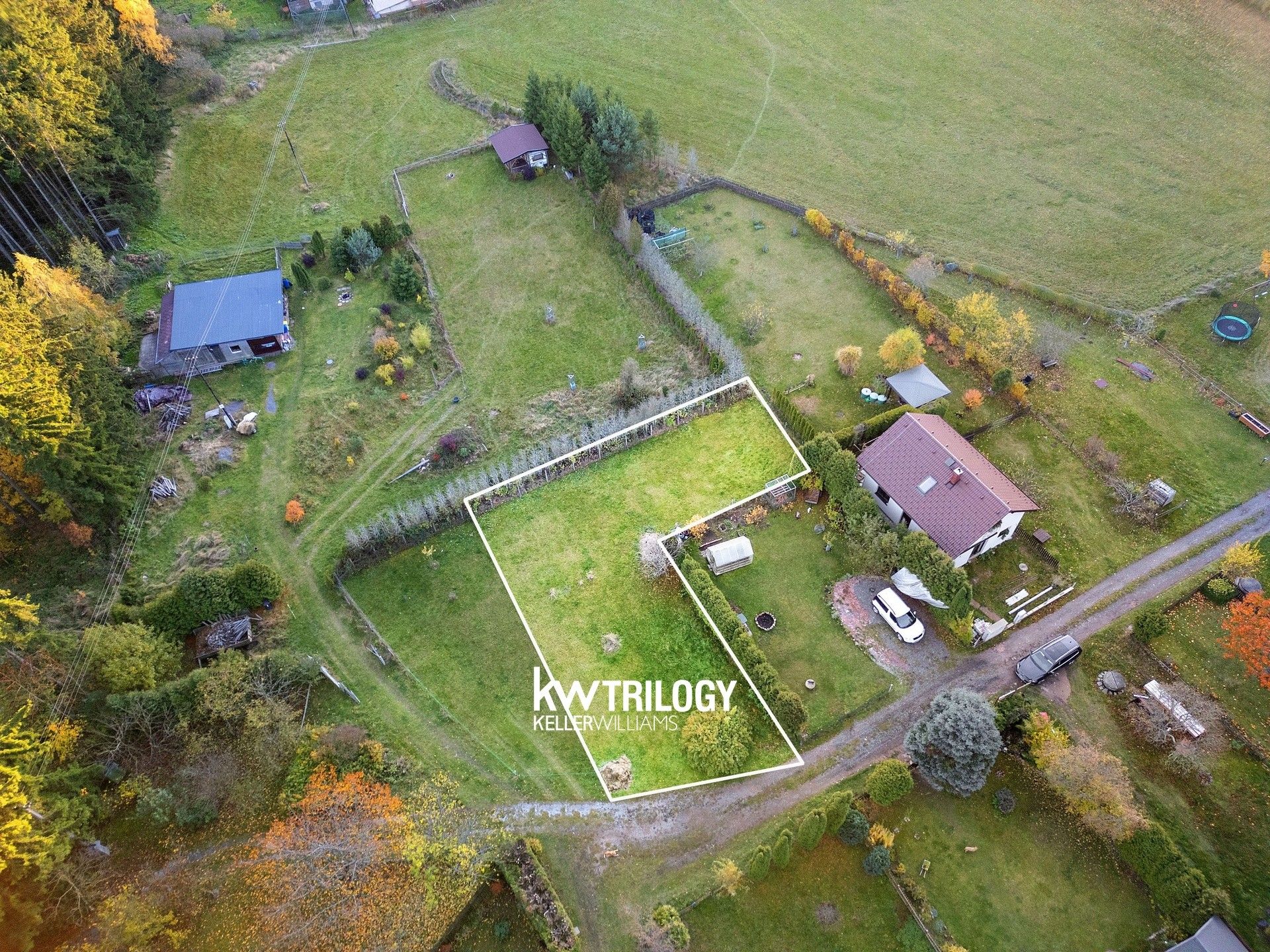 Prodej pozemek - Láz