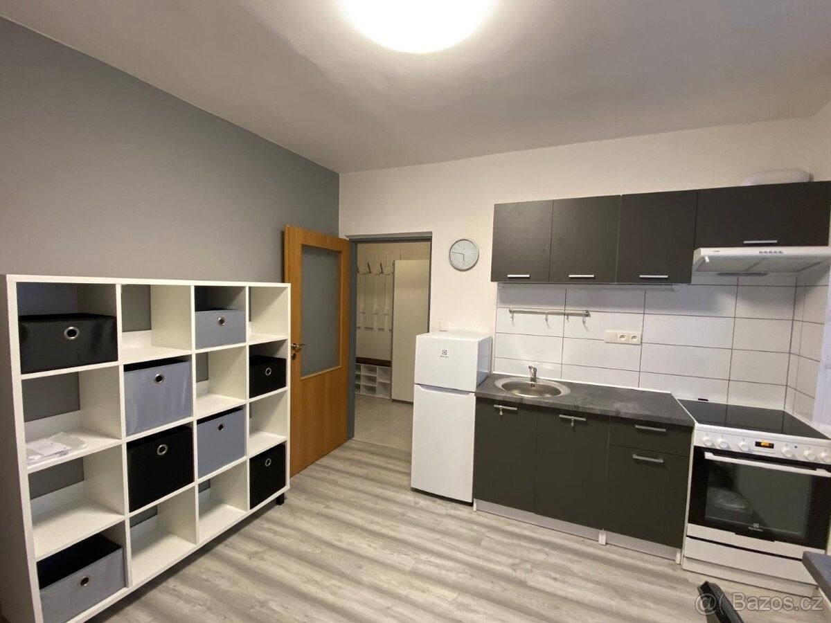 Byty, Horní Bříza, 330 12