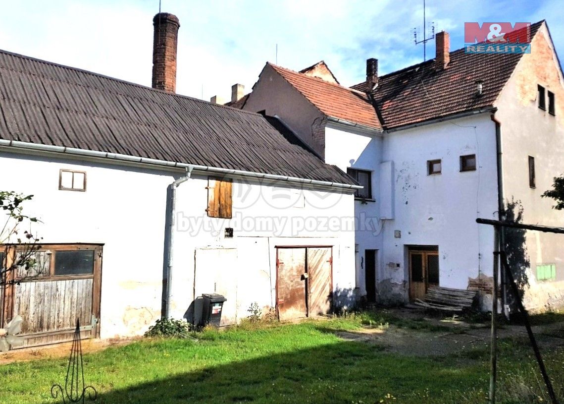 Prodej rodinný dům - Kryrská, Vroutek, 159 m²