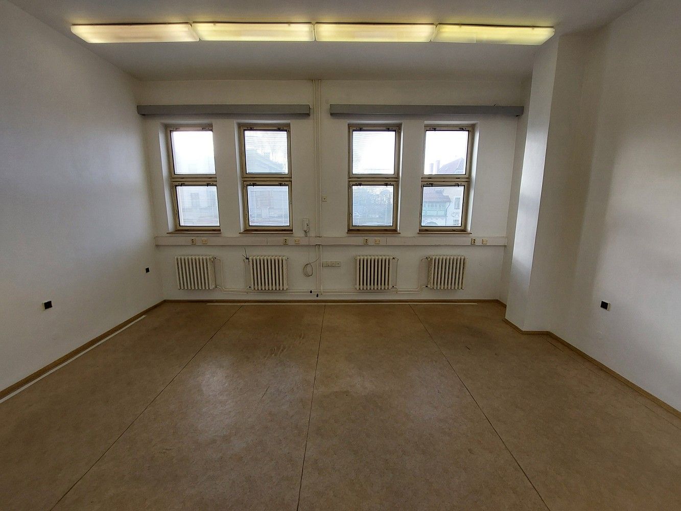 Pronájem kancelář - Rokycany, Plzeňský kraj, 25 m² - 2