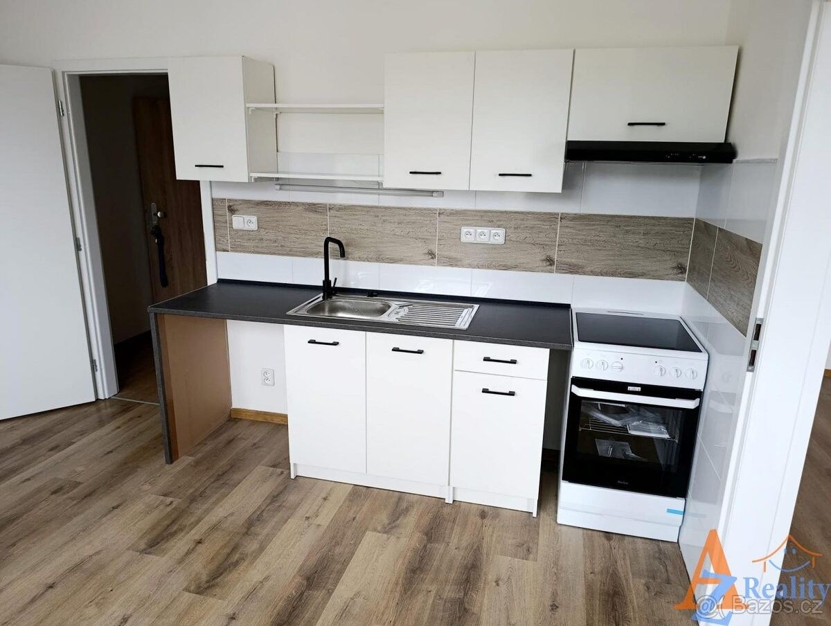 Byty, Děčín, 407 11