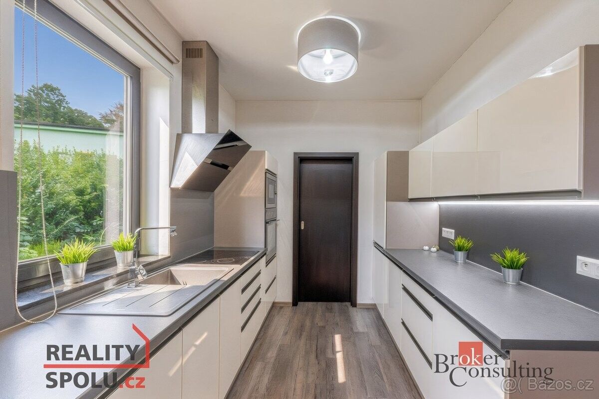 Rodinné domy, Nezvěstice, 332 04