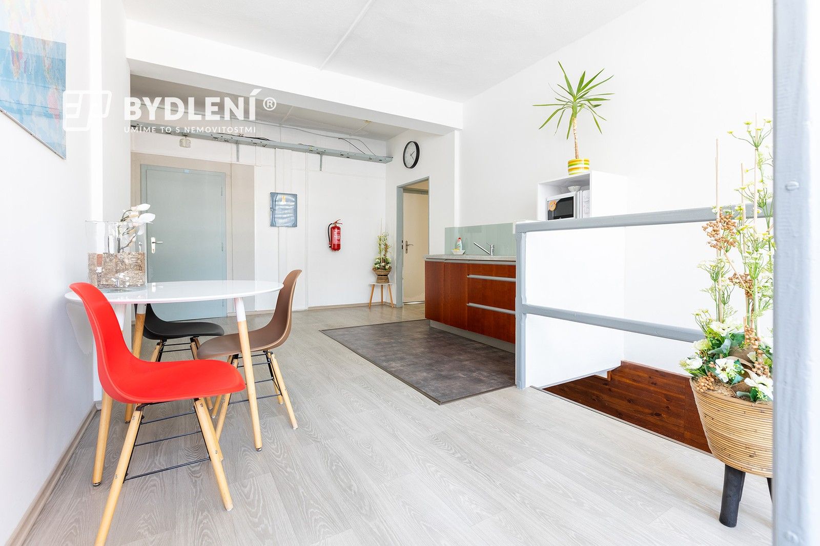 Pronájem kancelář - Tolstého, Teplice, 2 m²