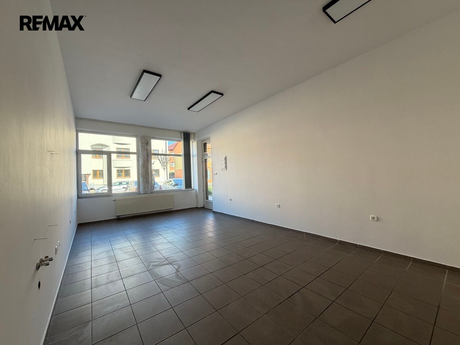 Obchodní prostory · 42 m² · Měšťanská 4080, Hodonín - 3