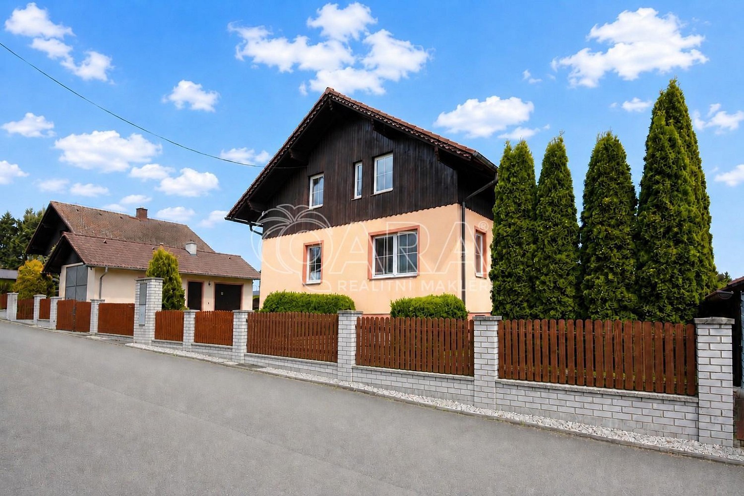 Rodinný dům · 220 m² · Věšín, okres Příbram - 3