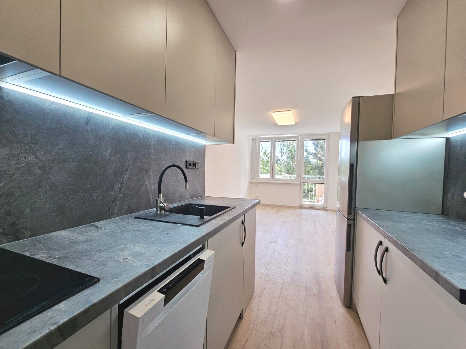 Pronájem byt 2+kk - Sáňkařská, Praha, 40 m² - 2
