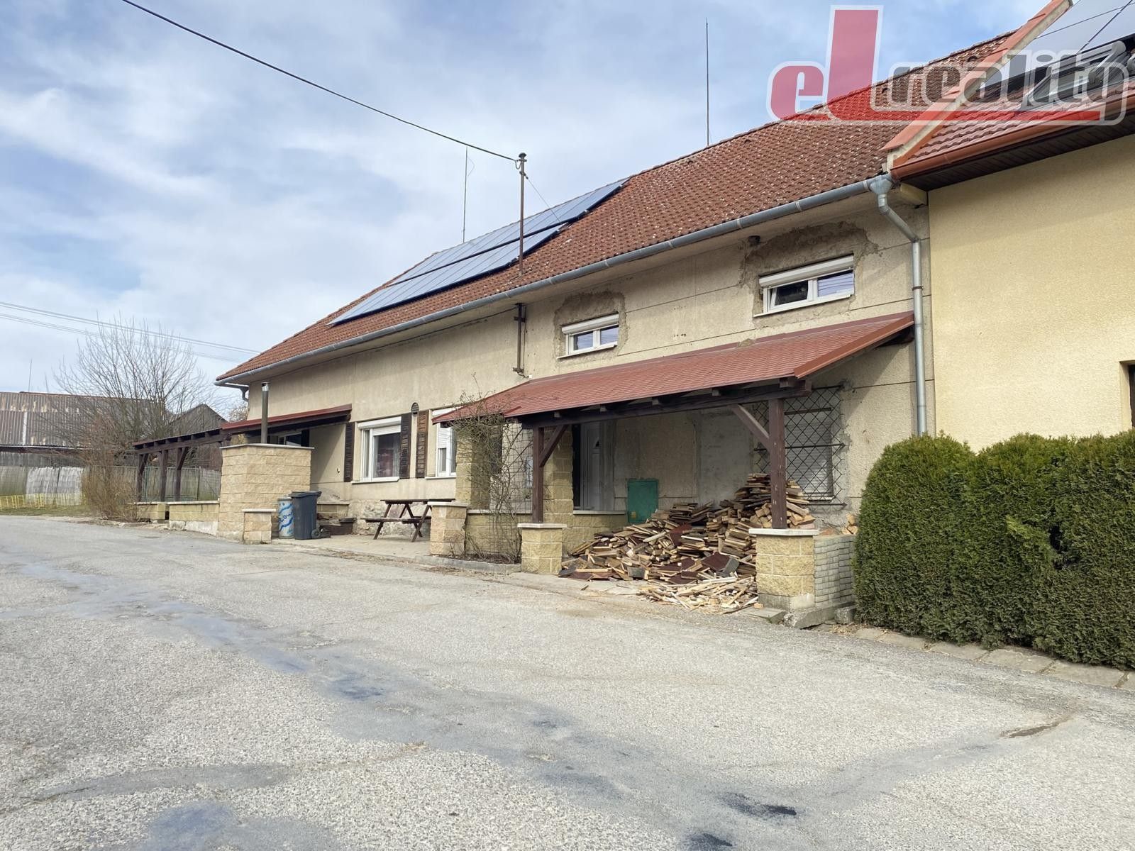 Rodinné domy, Výkleky, 435 m²