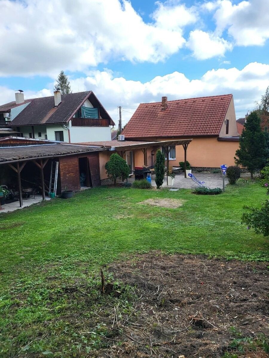 Rodinné domy, Rohatec, 696 01 - 2