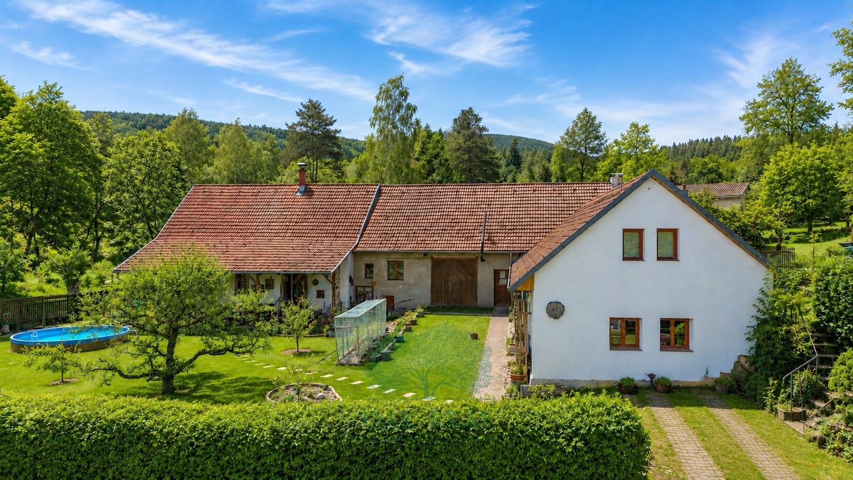 Rodinné domy, Skomelno, 284 m² - 2