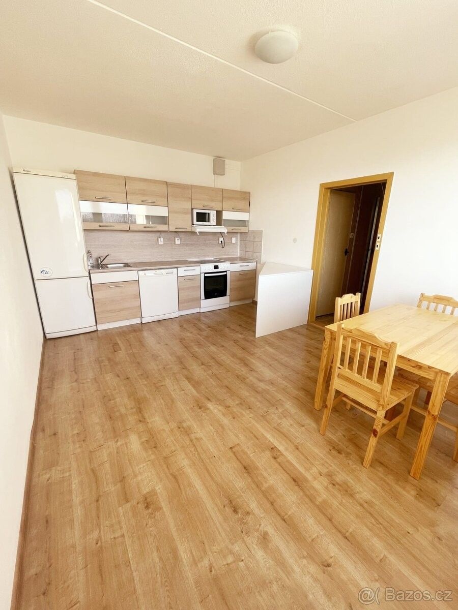 Byty, Velešín, 382 32