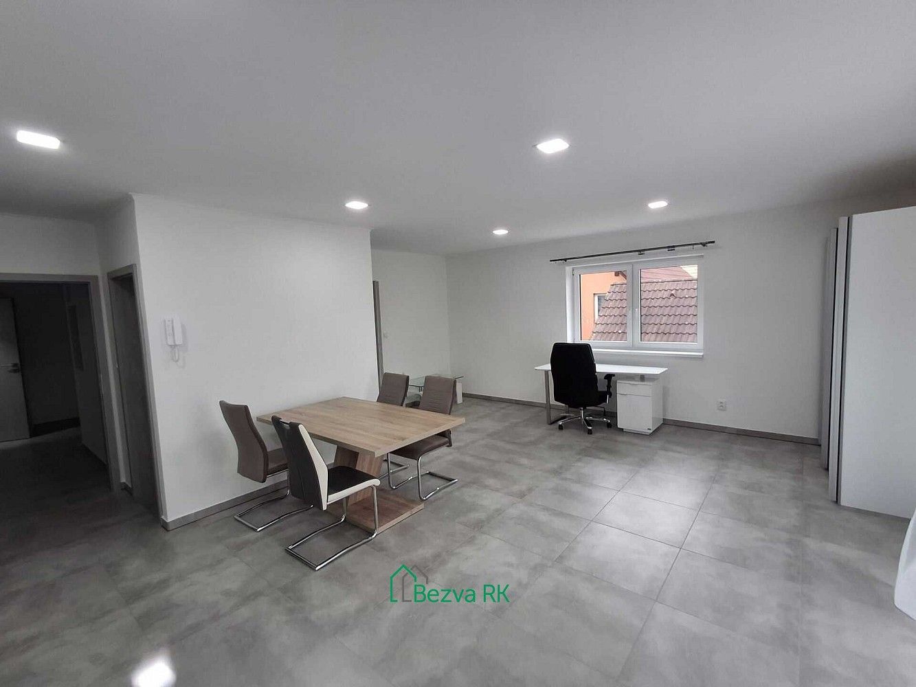 Pronájem byt 2+kk - Karlík, okres Praha-západ, Středočeský kraj, 48 m² - 5