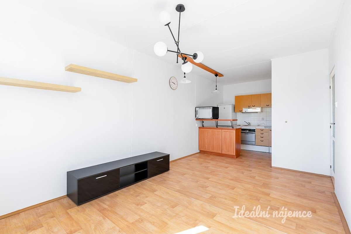 2+kk, Novodvorská, Praha, 39 m² - 1