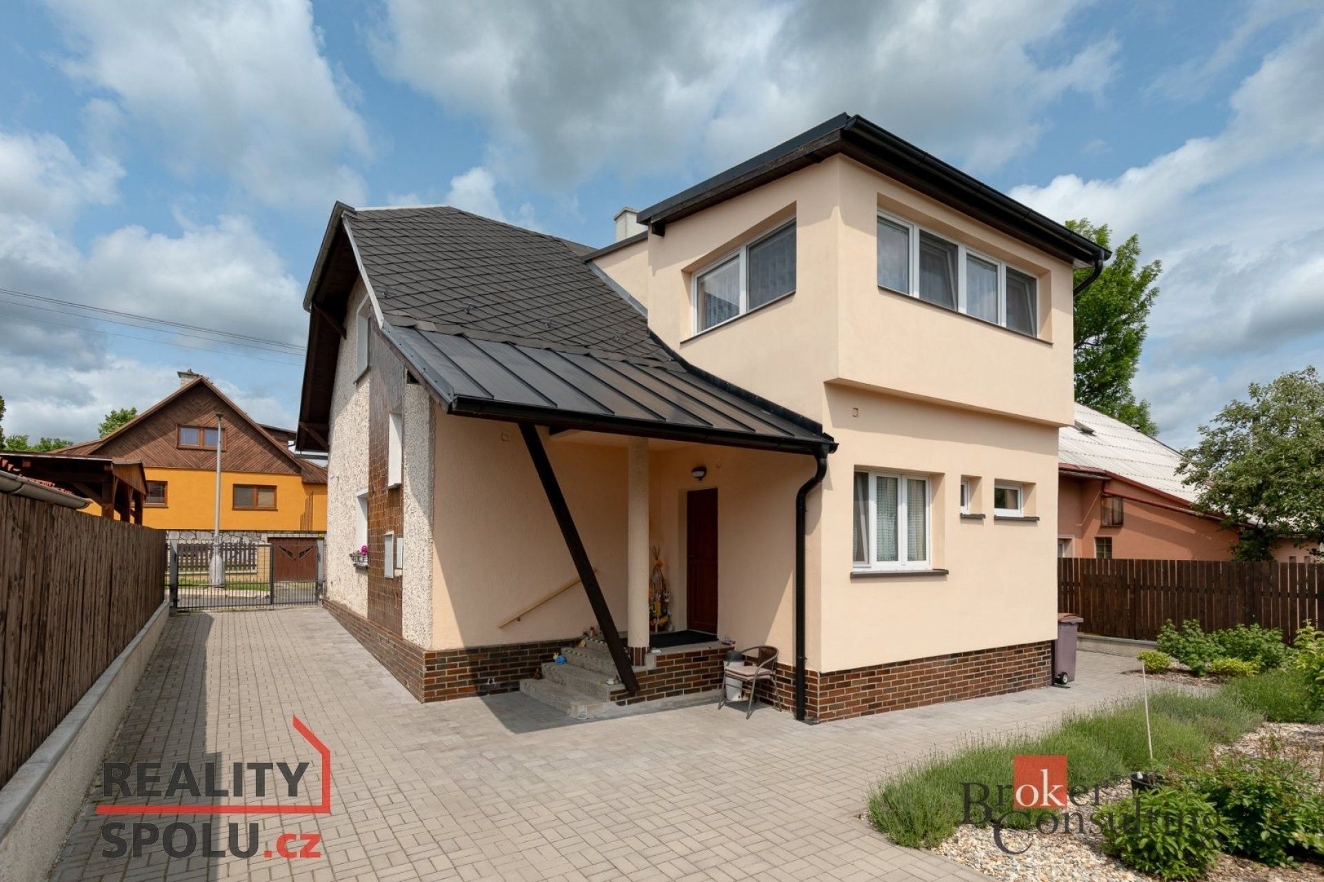 Ubytovací zařízení, I. Olbrachta, Bruntál, 211 m²